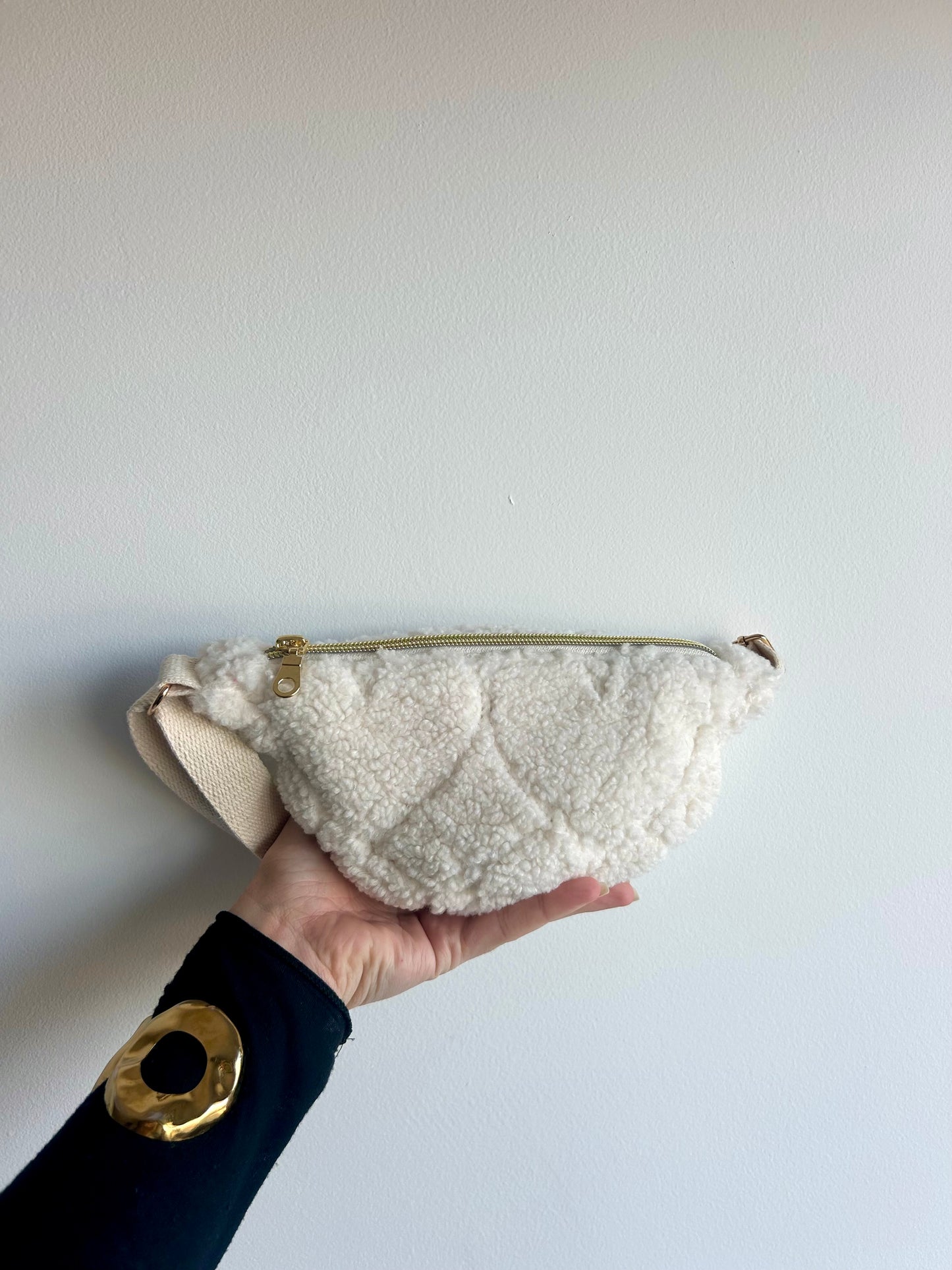 Banane enfant sherpa imprimés cœurs
