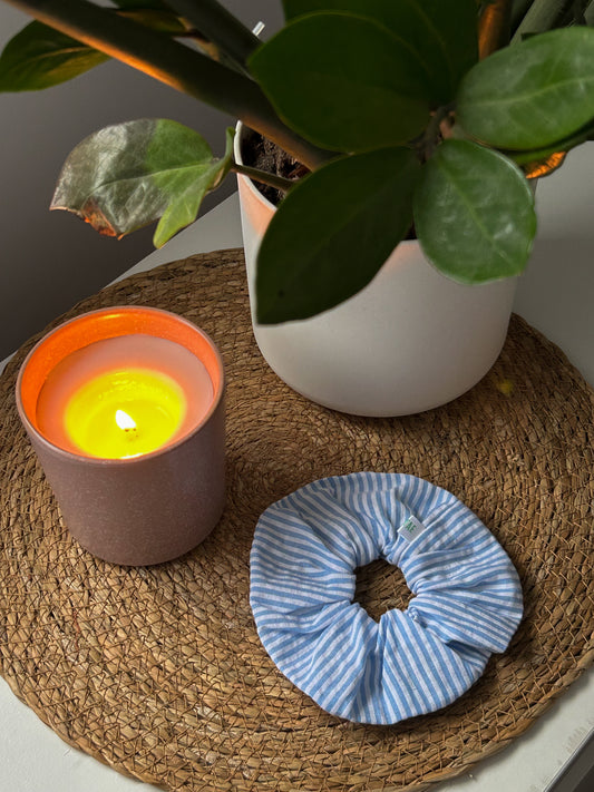 Scrunchie à rayures bleues