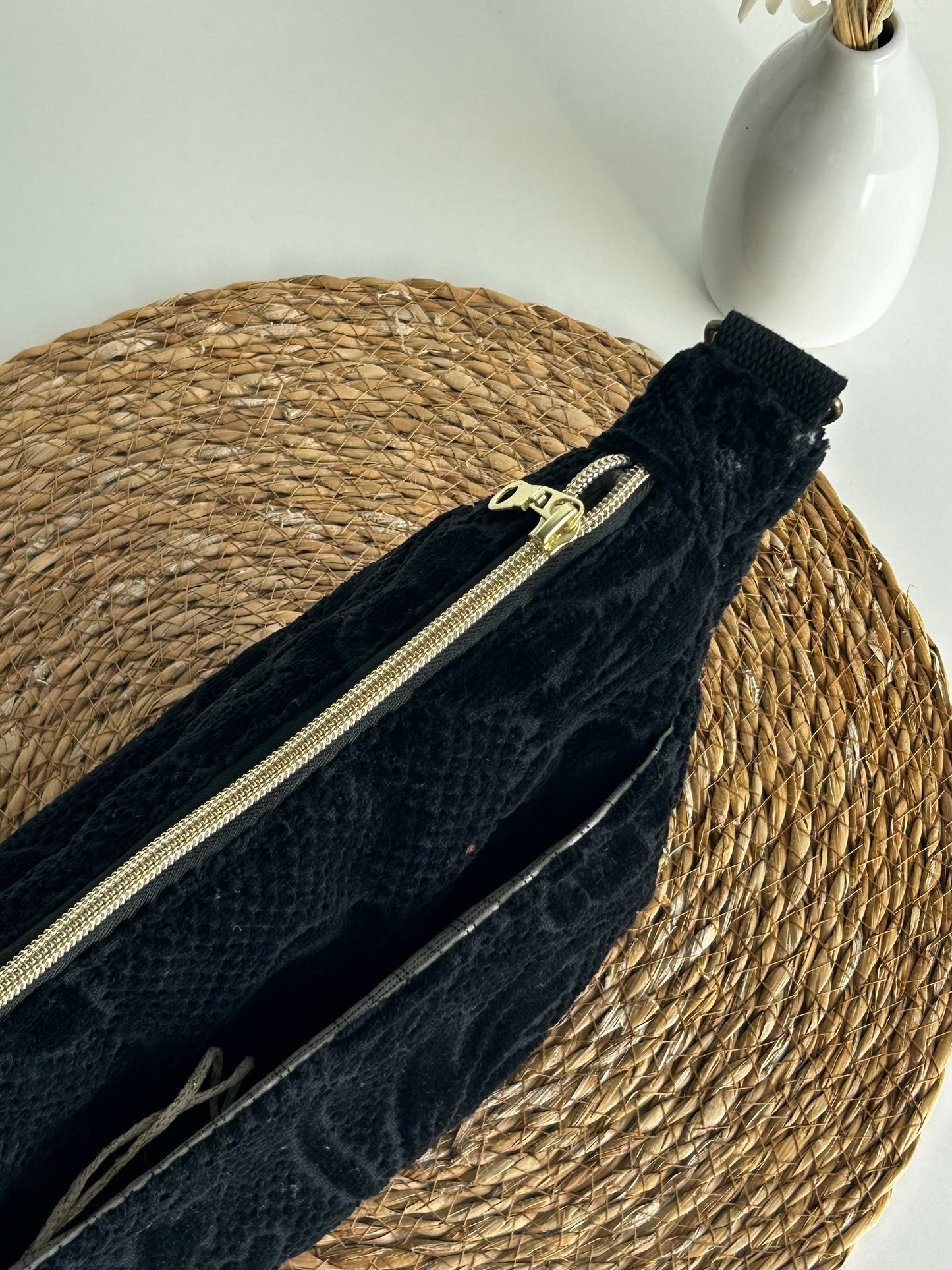 Banane éponge ciselée noire