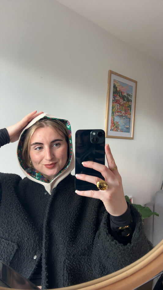 Cagoule verte à fleurs
