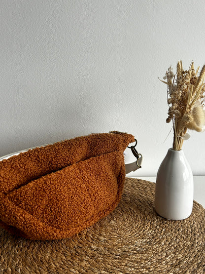 Banane à bouclettes marron