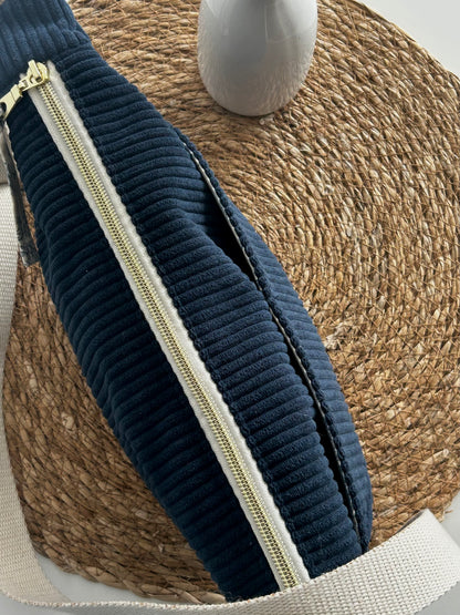 Banane côtelée bleue marine