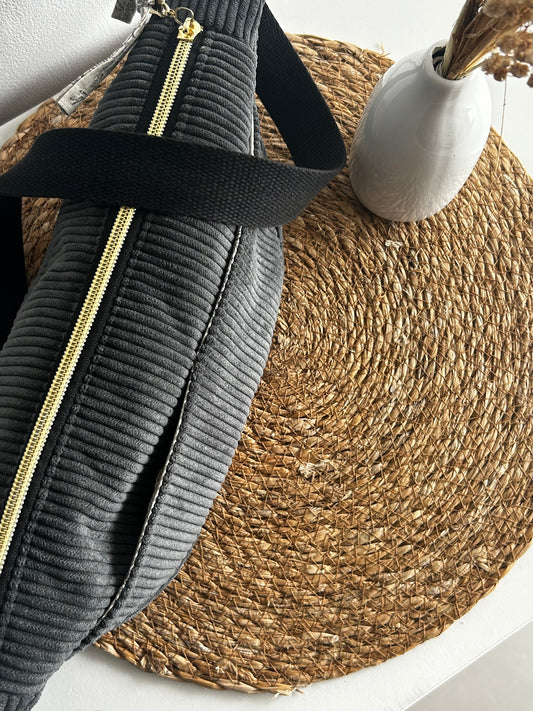 Banane côtelée grise