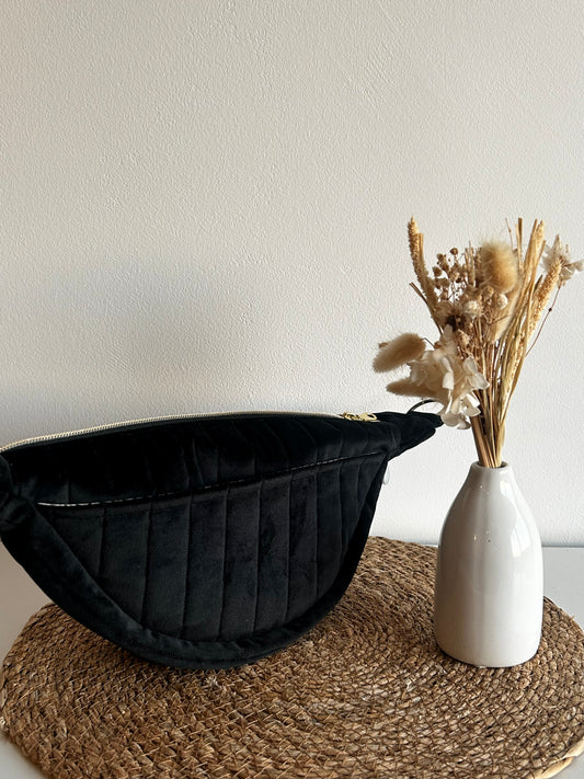 Banane matelassée noire