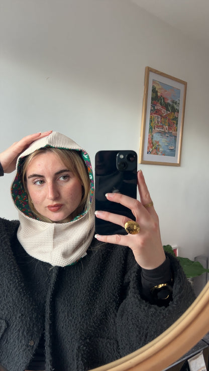 Cagoule verte à fleurs